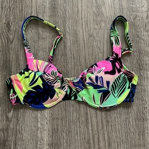👙Neon bikini top, size S